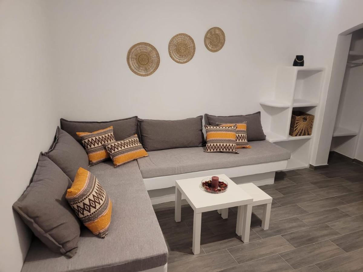 Juli'S Suites Merichas Экстерьер фото