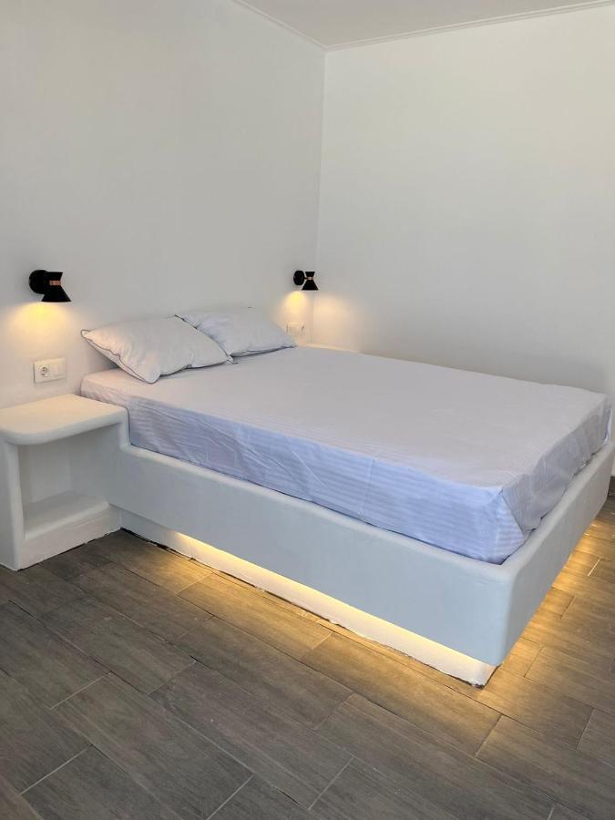 Juli'S Suites Merichas Экстерьер фото