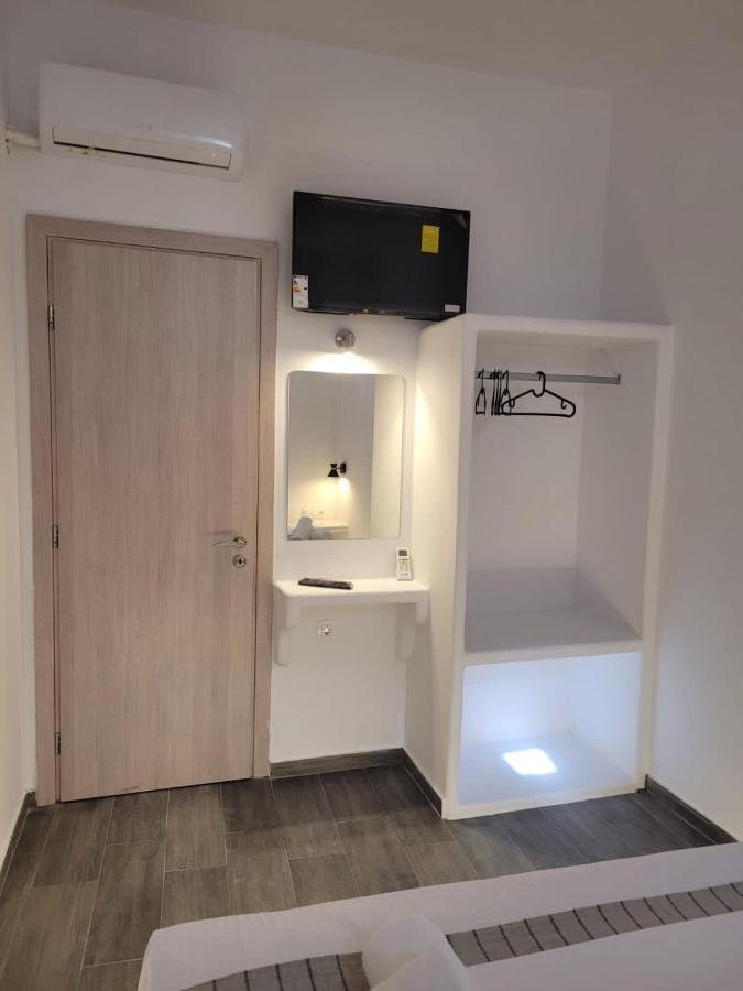 Juli'S Suites Merichas Экстерьер фото